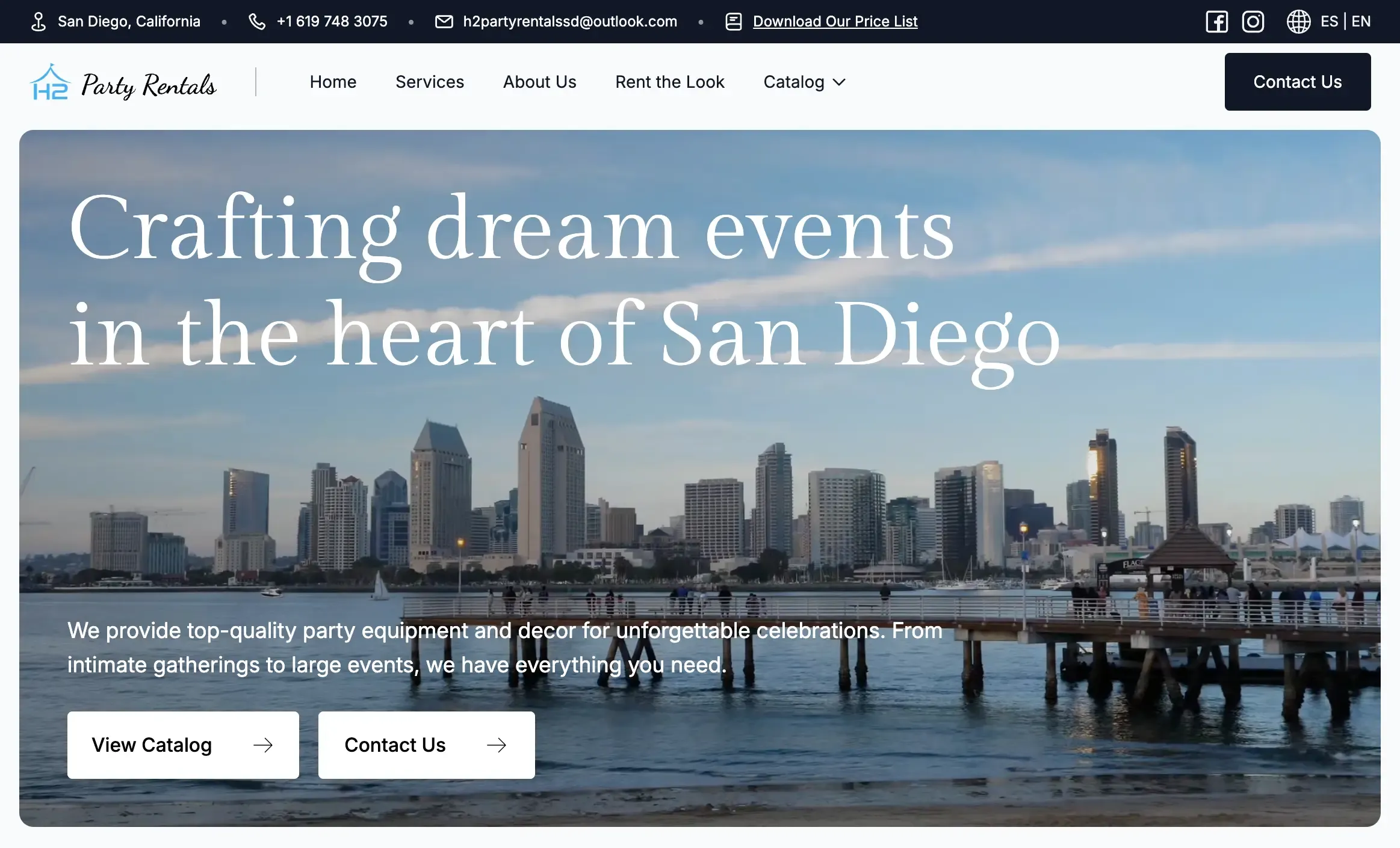 Website for a party equipment rental service featuring product listings, booking options, and customer testimonials.